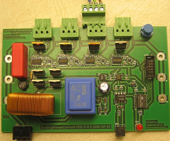 Beispiel von &quot;BlueBox&quot; zur Ansteuerung von 4 Baustrahlern á 150W/230V<br />mittels PWM (für mich nich zwingend erforderlich!)